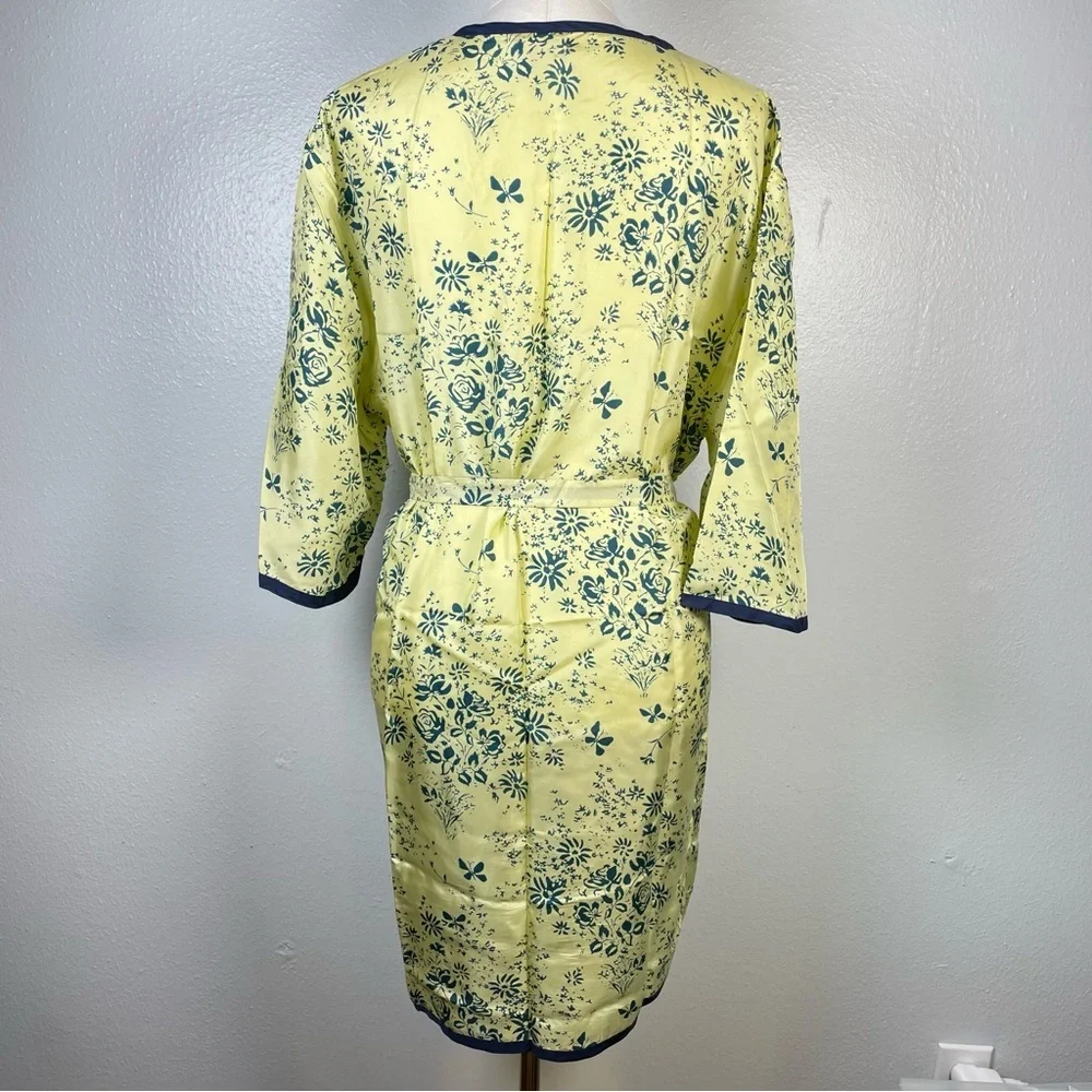 Anthropologie Eloise Silk Kimono Robe Size S/M Yellow and Blue Floral Like New - Picture 3 of 10